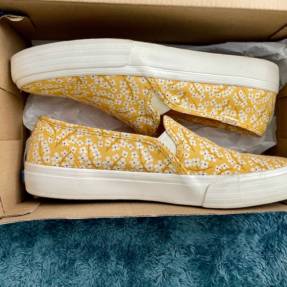 Keds Yellow Floral Double Decker slip on - Picture 2 of 6